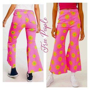 NWT Free People Size 26 Youthquake Printed Crop Flare Jeans Lipstick Pink